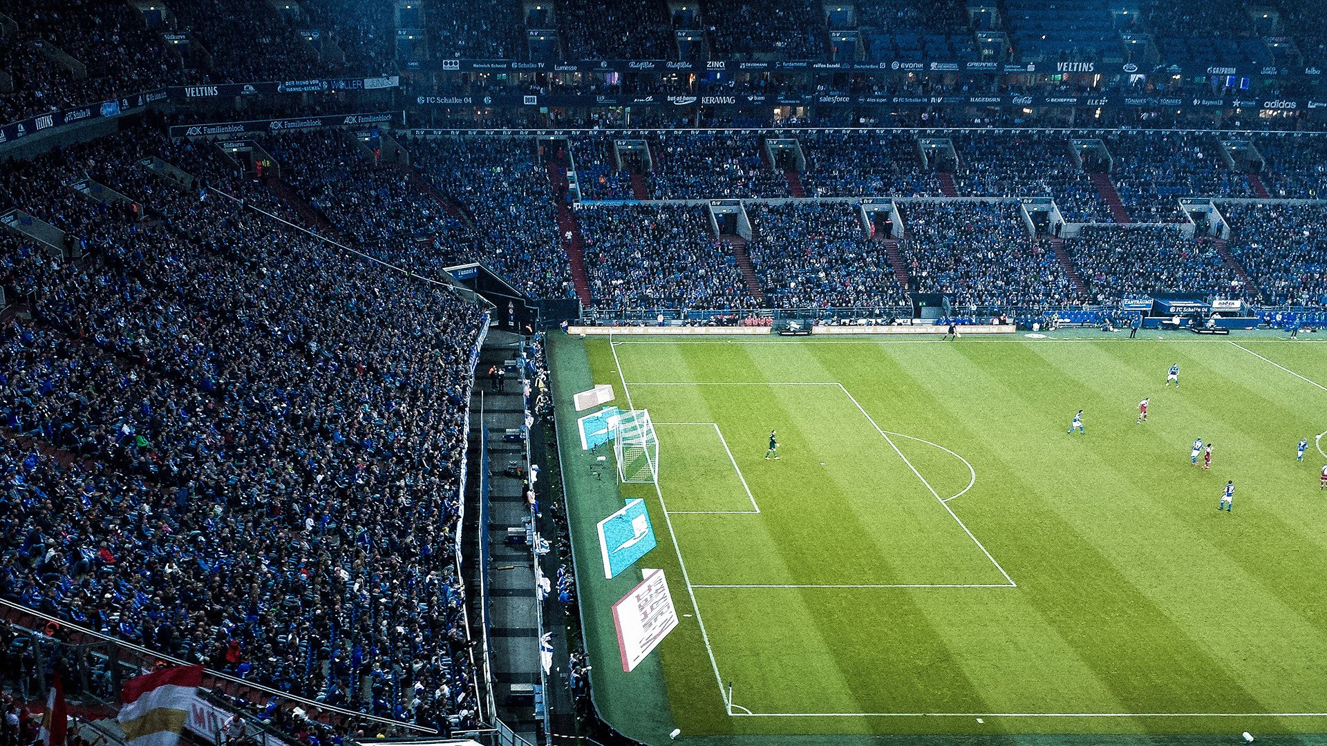 《电竞产业链中的创新创业机会：从硬件到内容全景分析》，电竞行业产业链的构成是什么